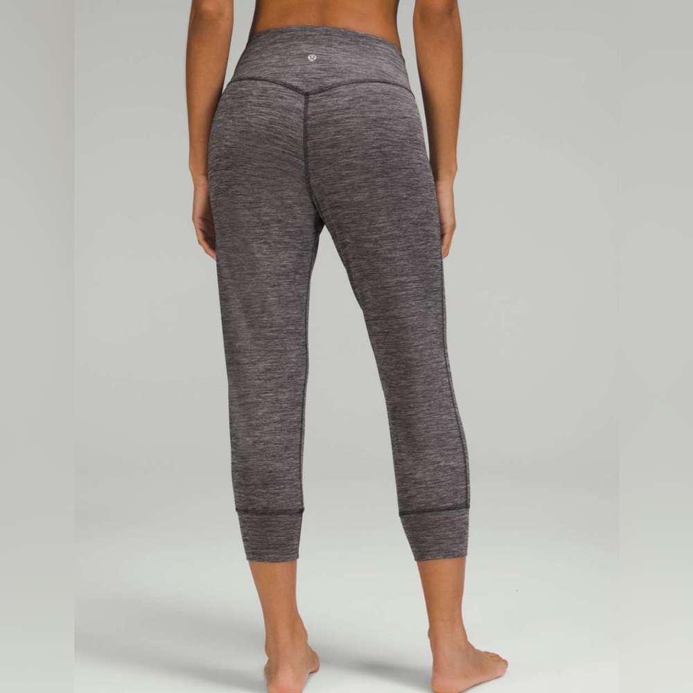 LULULEMON Align Heathered Grey High Rise Nulu Crop Jogger Pants 23”